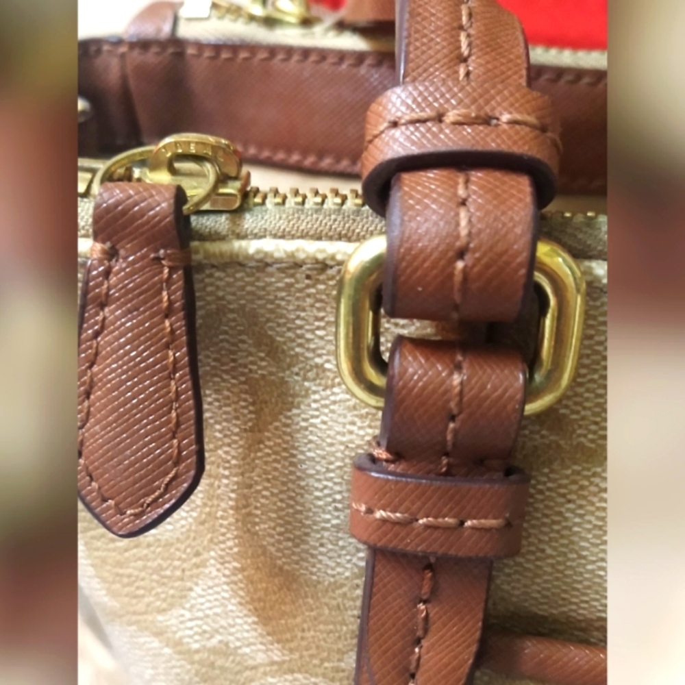Coach New York Peyton Double Zip Carryall Khaki/Brown #C1495-F24603 pre-owned - Picture 4 of 14